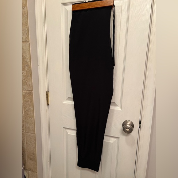 Eddie Bauer pants - Picture 1 of 3